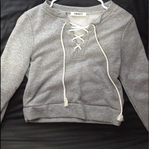 Grey cropped long Sleeve